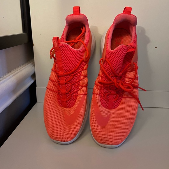 Womens nike slip on - Picture 1 of 2